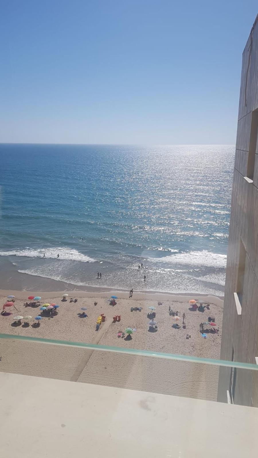 Romantica Vista Al Paseo Maritimo De Кадис Екстериор снимка